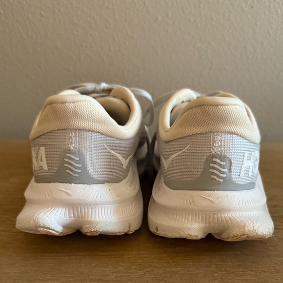 HOKA ONE ONE Kawana White Running Shoes Size 7 - Picture 5 of 7